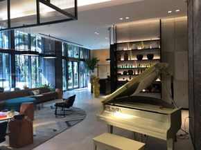 121 NE 34th St 1207, Miami FL 33137