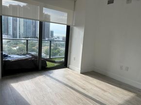 121 NE 34th St 1207, Miami FL 33137