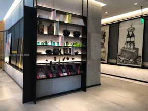 121 NE 34th St 1207, Miami FL 33137