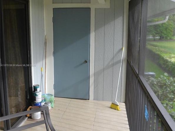 9727 Hammocks Blvd 207D, Miami FL 33196