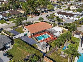 1701 SW 92nd Pl, Miami FL 33165