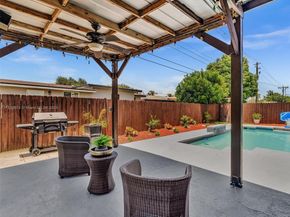 8581 NW 15th Ct, Pembroke Pines FL 33024