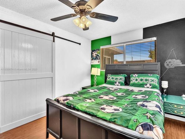 8581 NW 15th Ct, Pembroke Pines FL 33024