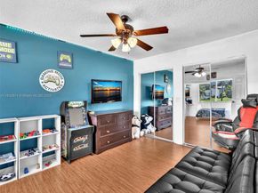 8581 NW 15th Ct, Pembroke Pines FL 33024