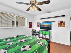 8581 NW 15th Ct, Pembroke Pines FL 33024