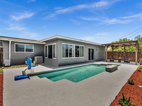 8581 NW 15th Ct, Pembroke Pines FL 33024