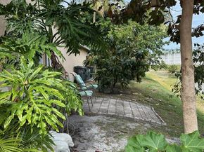 4559 Willow Pond Ct E, Palm Beach FL 33417