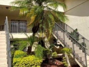 1442 Lake Crystal Dr