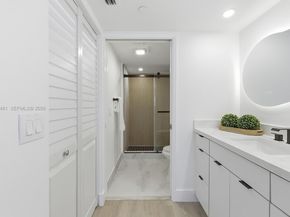 571 SW 141st Ave 204N, Pembroke Pines FL 33027