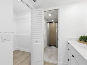 571 SW 141st Ave 204N, Pembroke Pines FL 33027