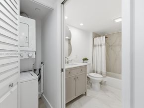 571 SW 141st Ave 204N, Pembroke Pines FL 33027