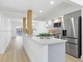 571 SW 141st Ave 204N, Pembroke Pines FL 33027