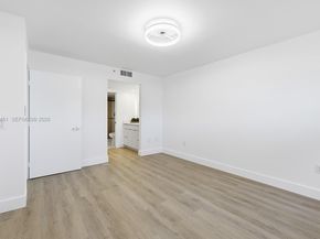 571 SW 141st Ave 204N, Pembroke Pines FL 33027