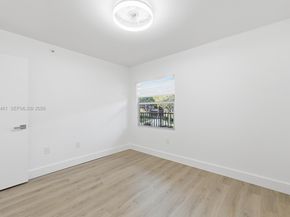 571 SW 141st Ave 204N, Pembroke Pines FL 33027