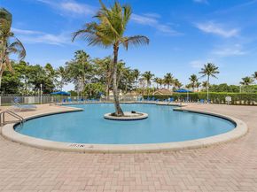1208 NW 170th Ave, Pembroke Pines FL 33028