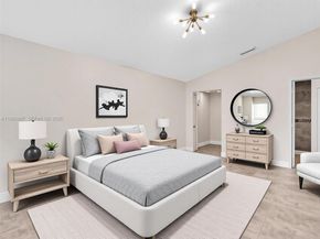 1208 NW 170th Ave, Pembroke Pines FL 33028