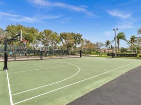 1208 NW 170th Ave, Pembroke Pines FL 33028