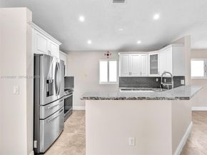 1208 NW 170th Ave, Pembroke Pines FL 33028