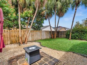1208 NW 170th Ave, Pembroke Pines FL 33028