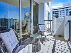 2750 NE 183rd St 1610, Aventura FL 33160