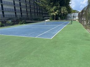 880 NE 69th St 5Q, Miami FL 33138