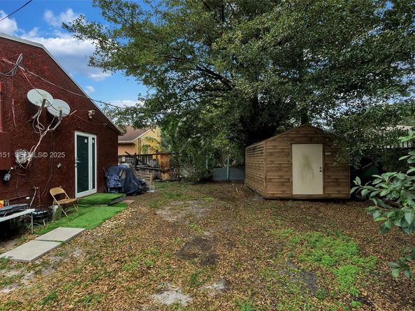 2390 Superior St, Opa-Locka FL 33054