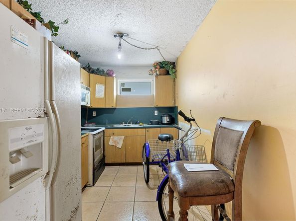 2390 Superior St, Opa-Locka FL 33054