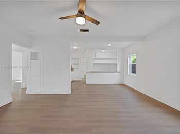 1127 NW 2nd Ave