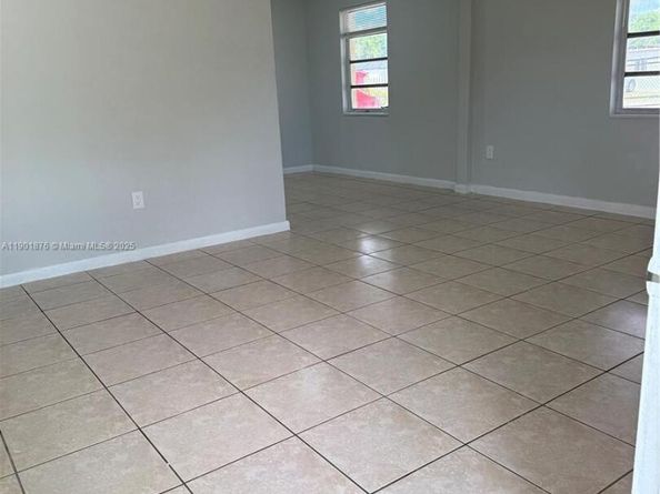 Undisclosed Address #A11901876, Opa-Locka FL 33054