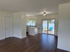 7525 Garfield St, Hollywood FL 33024