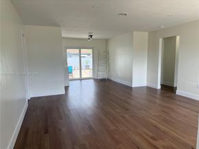 7525 Garfield St, Hollywood FL 33024