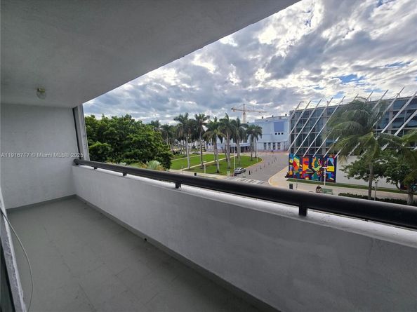 1775 Washington Ave 4G, Miami Beach FL 33139