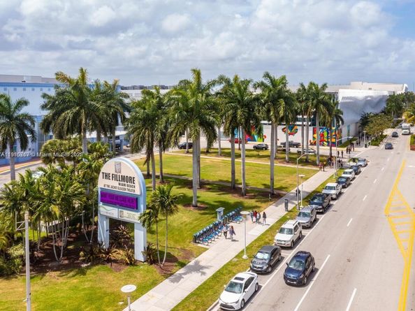 1775 Washington Ave 4G, Miami Beach FL 33139