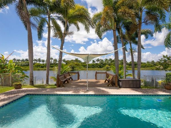 18196 SW 29th St, Miramar FL 33029