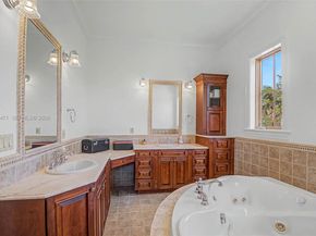 6075 SW 85th Ave, Miami FL 33143