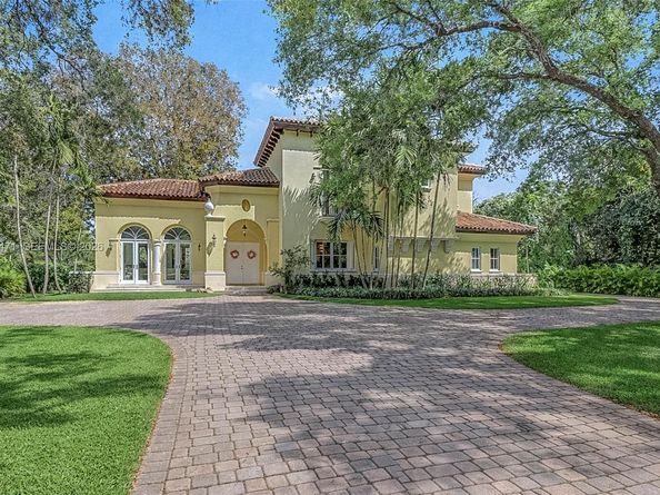 6075 SW 85th Ave, Miami FL 33143