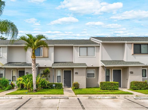 3703 Inlet Circle FL 33463