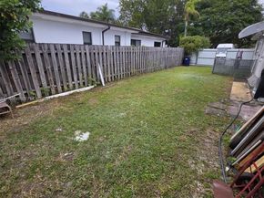 6710 SW 48th St, Miami FL 33155