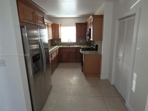 6710 SW 48th St, Miami FL 33155