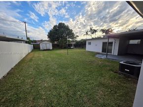 6710 SW 48th St, Miami FL 33155