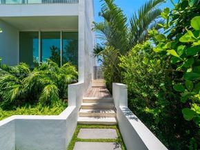 1011 W 48th St 8, Miami Beach FL 33140