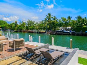 1011 W 48th St 8, Miami Beach FL 33140
