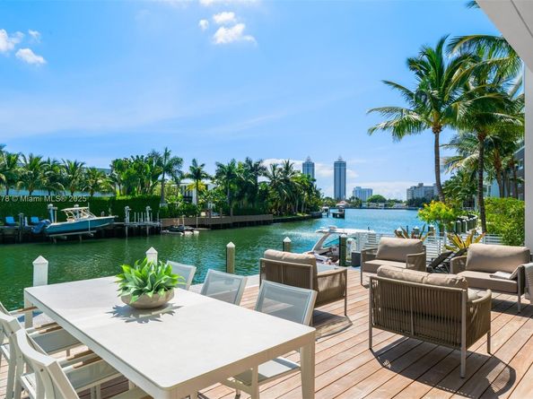 1011 W 48th St 8, Miami Beach FL 33140