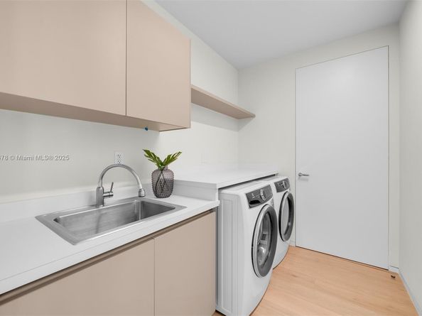 1011 W 48th St 8, Miami Beach FL 33140