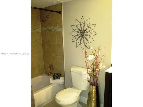 9001 SW 77th Ave C204, Miami FL 33156