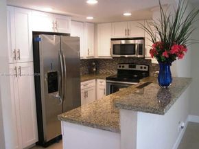 9001 SW 77th Ave C204, Miami FL 33156