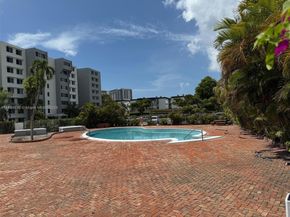 9001 SW 77th Ave C204, Miami FL 33156