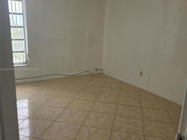 Undisclosed Address #A11907112, Miami FL 33172