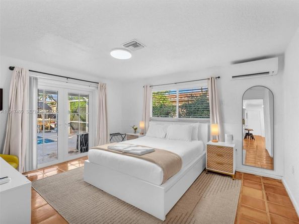 421 SW 18th St, Pompano Beach FL 33060