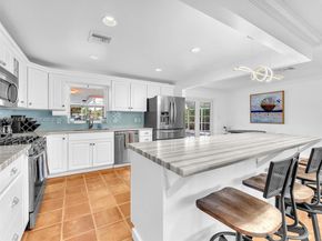 421 SW 18th St, Pompano Beach FL 33060